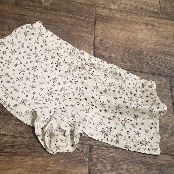 Victoria secret snowflake booty shorts - Picture 2 of 3